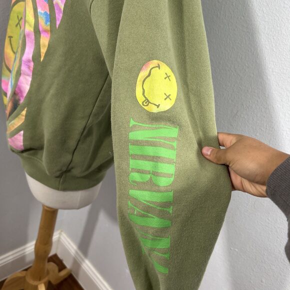 Nirvana Sweatshirt Womens S‎ Petite Green Crew Neck Graphic Smile Overdyed Y2K - Picture 2 of 8